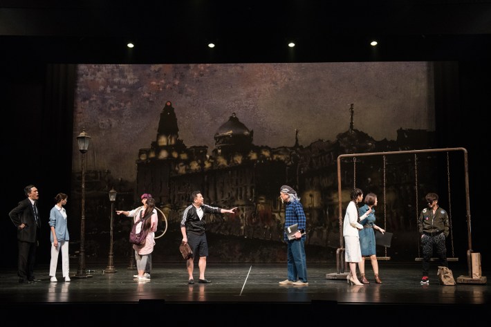 huayi-2017_secret-love-in-peach-blossom-land_credit-jack-yam_03