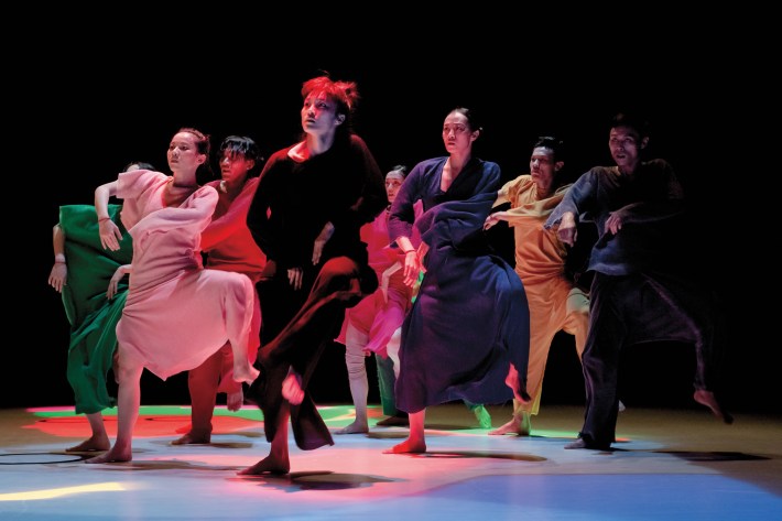 hy17_cloud-gate-2_beckoning_02_credit-liu-chen-hsiang-small